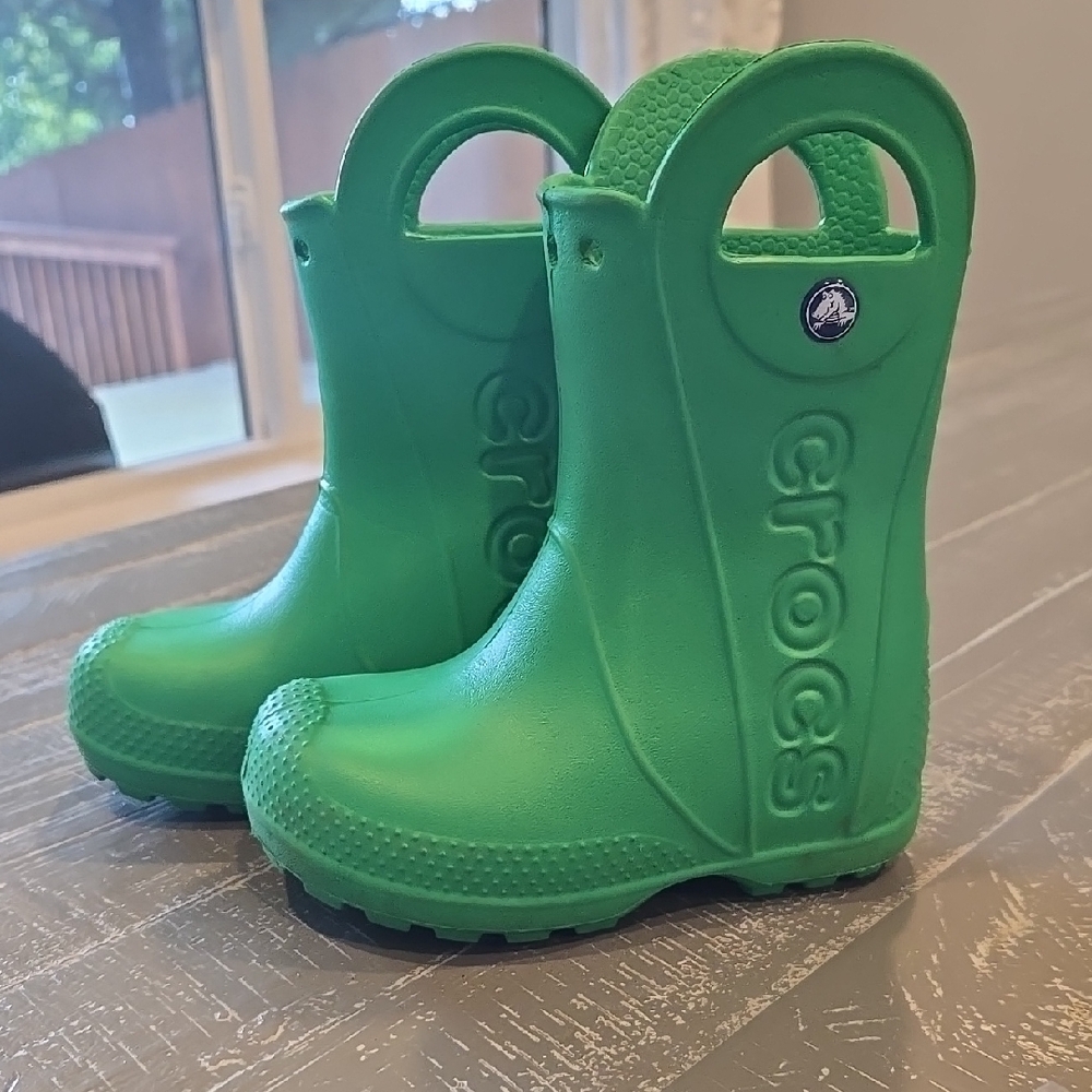CROCS Green Rain & Snow Boots with Easy Pull Handles